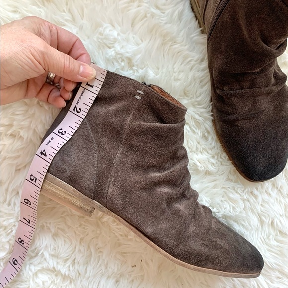 NEW Jeffrey Campbell Suede Booties - Picture 14 of 15